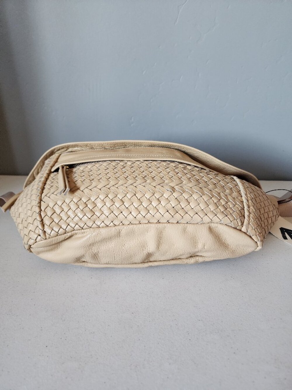 Claramonte Large Sling Bag "NEW" - Picture 13 of 16